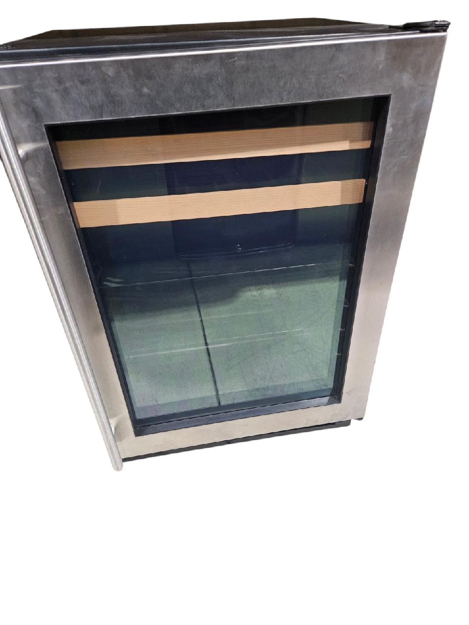 U-Line 24" Built-in Beverage Center 5.4 cu ft U1224BEVB STORE PICKUP ONLY - Freeman Liquidators