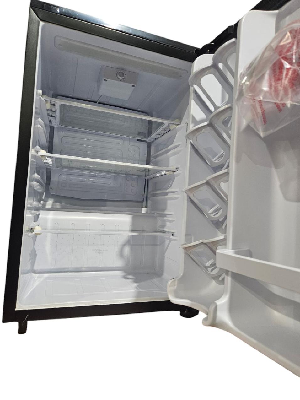 Danby 2.6 Cu.Ft. Mini Fridge, Free-Standing All Refrigerator for Bedroom, Living Room, Kitchen, Dorm, in Stainless Finish DAR026A2BSLDB=SD STORE PICK-UP ONLY - Freeman Liquidators