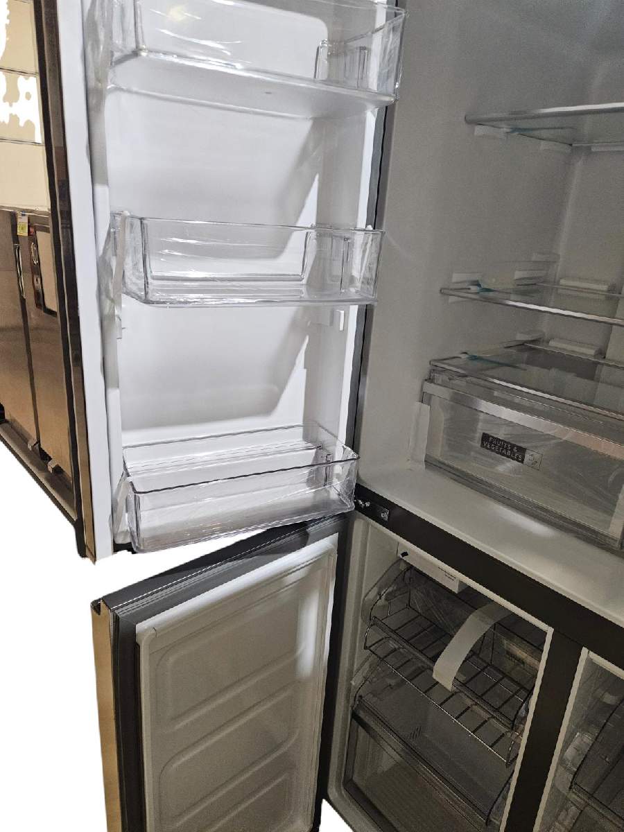 Whirlpool 19.4 cu.ft. 4 door Stainless Steel Refrigerator Fingerprint Resistant WRQACNKZ00 STORE PICKUP ONLY - Freeman Liquidators
