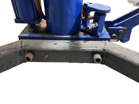 Westward, Manual/Air Transmission Lift, 5M466A, 0.5 ton Load Capacity - Used - FreemanLiquidators - [product_description]