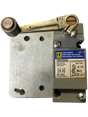 Square D, 9007C62A2, Side Rotary Spring Return Lever Limit Switch, 9007 Model, with Lever and Backplate - USED NO BOX - FreemanLiquidators - [product_description]