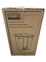 RUBBERMAID COMMERCIAL PRODUCTS, Step Can, Plastic, Beige, 18 gal Capacity, 19 3/4 in Wd/Dia - FreemanLiquidators - [product_description]