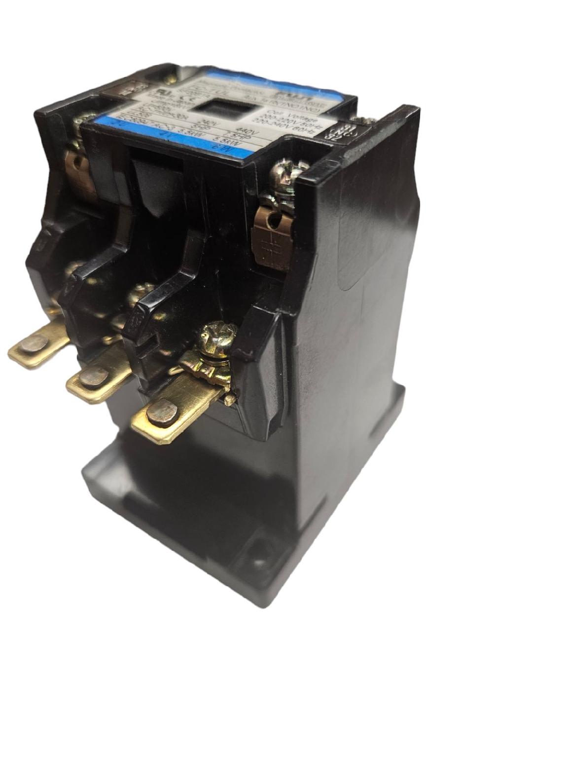 Fuji FC-1UL  AC110v AC Contactor - FreemanLiquidators - [product_description]