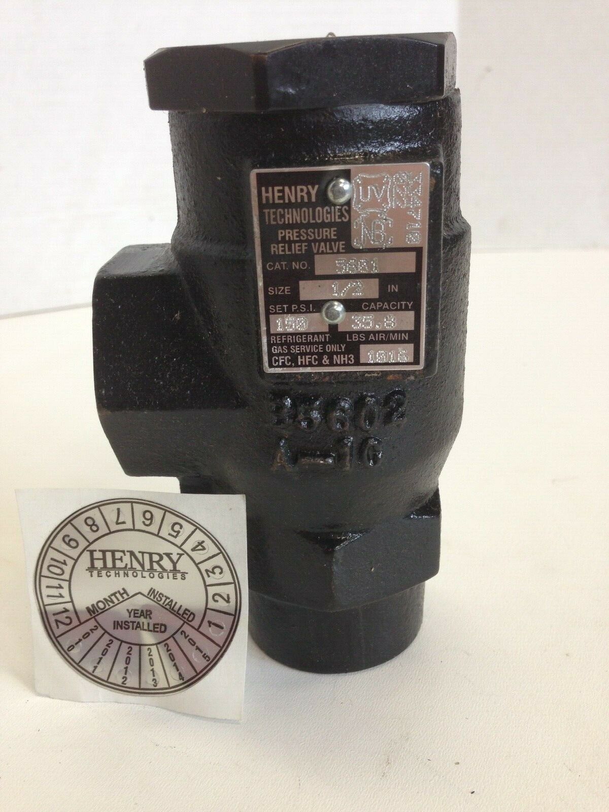 HENRY 5601-150 HIGH CAPACITY RELIEF VALVE 1/2" X 1" FPT CONNECTIONS 150 lbs - FreemanLiquidators