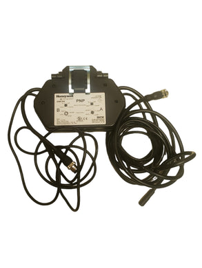 SICK ZLM2-2I002030S02 Photo Electric Sensors - NEW IN ORIGINAL PACKAGING - FreemanLiquidators - [product_description]