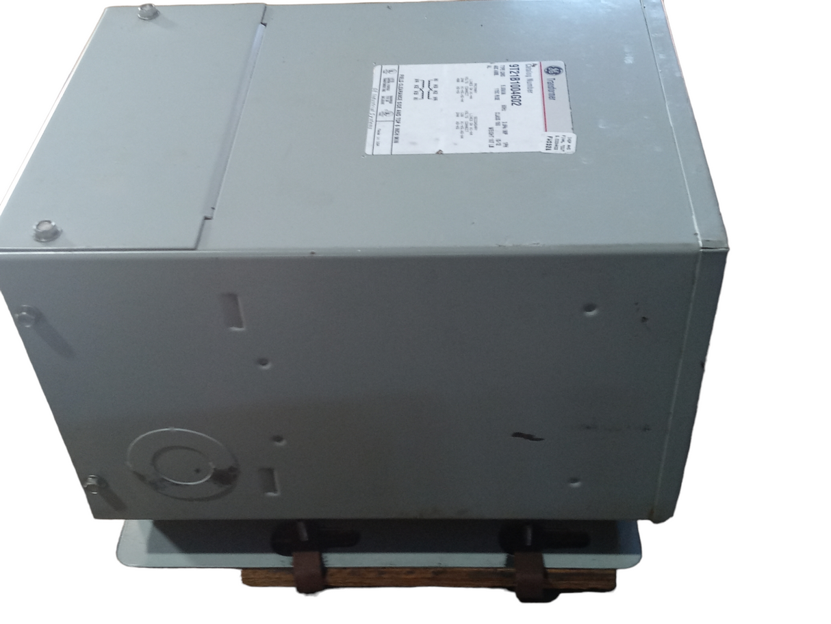 GE, 9T21B1004G02, Transformer, 5000VA, 240/480VAC, Primary, 120/240VAC, 1Phase, Secondary, Enclosed - FreemanLiquidators - [product_description]