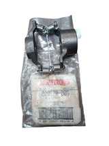 Armstrong 810120-006, Coupler Assembly, Size 1/2 x 5/8 - New In Original Packaging - FreemanLiquidators - [product_description]